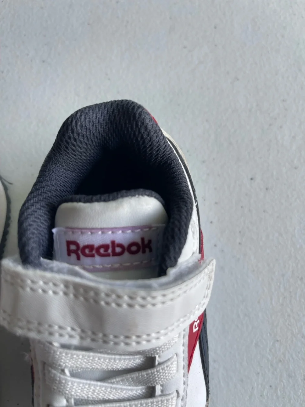 Reebok Toddler Shoes Size 5 White Red Navy Hook & Loop Sneakers